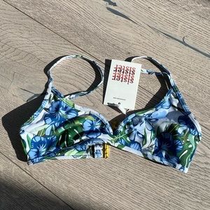 SISTER SWIM Women’s Cait Top in Blue Hawaiian XS